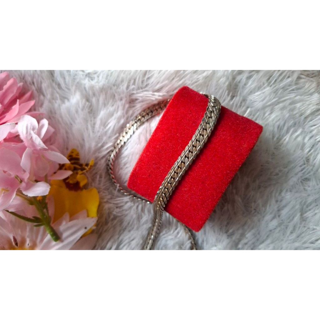 Vintage Textured Flat Herringbone Chain Necklace