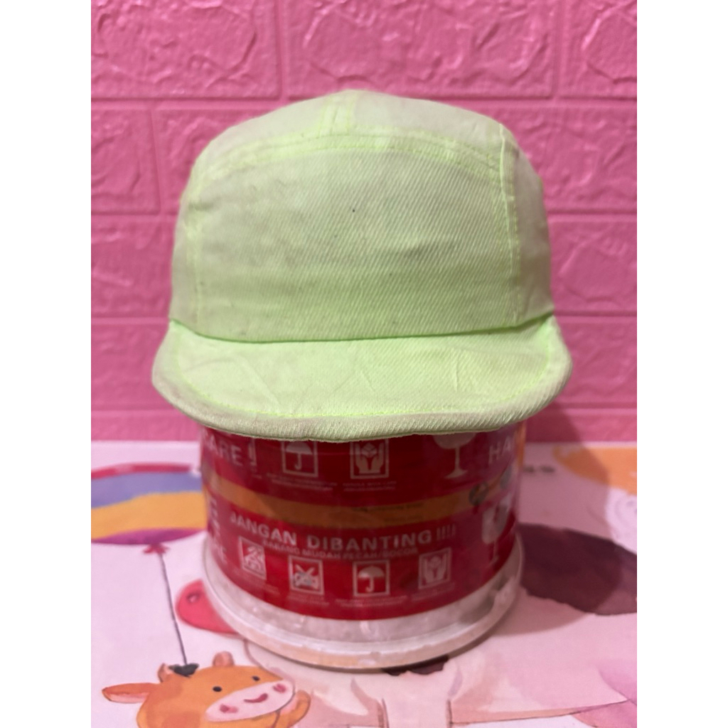 Topi sepeda visor lemes visor pendek second/bekas
