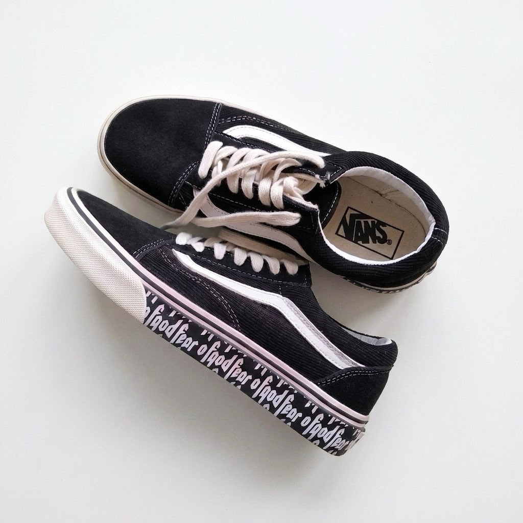 Sepatu Vans Old Skool Woman x Fear of God Monokrom size 36/37