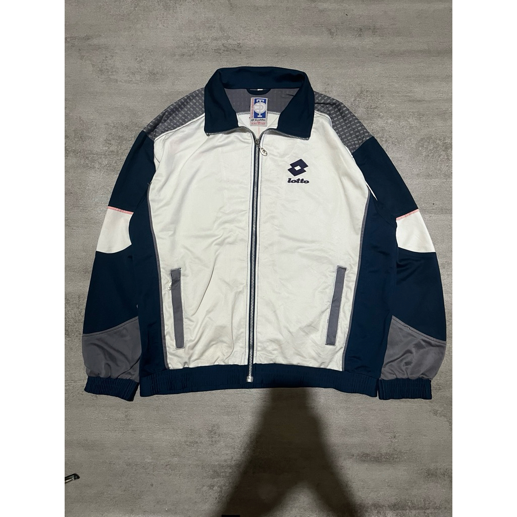 Tracktop Putih