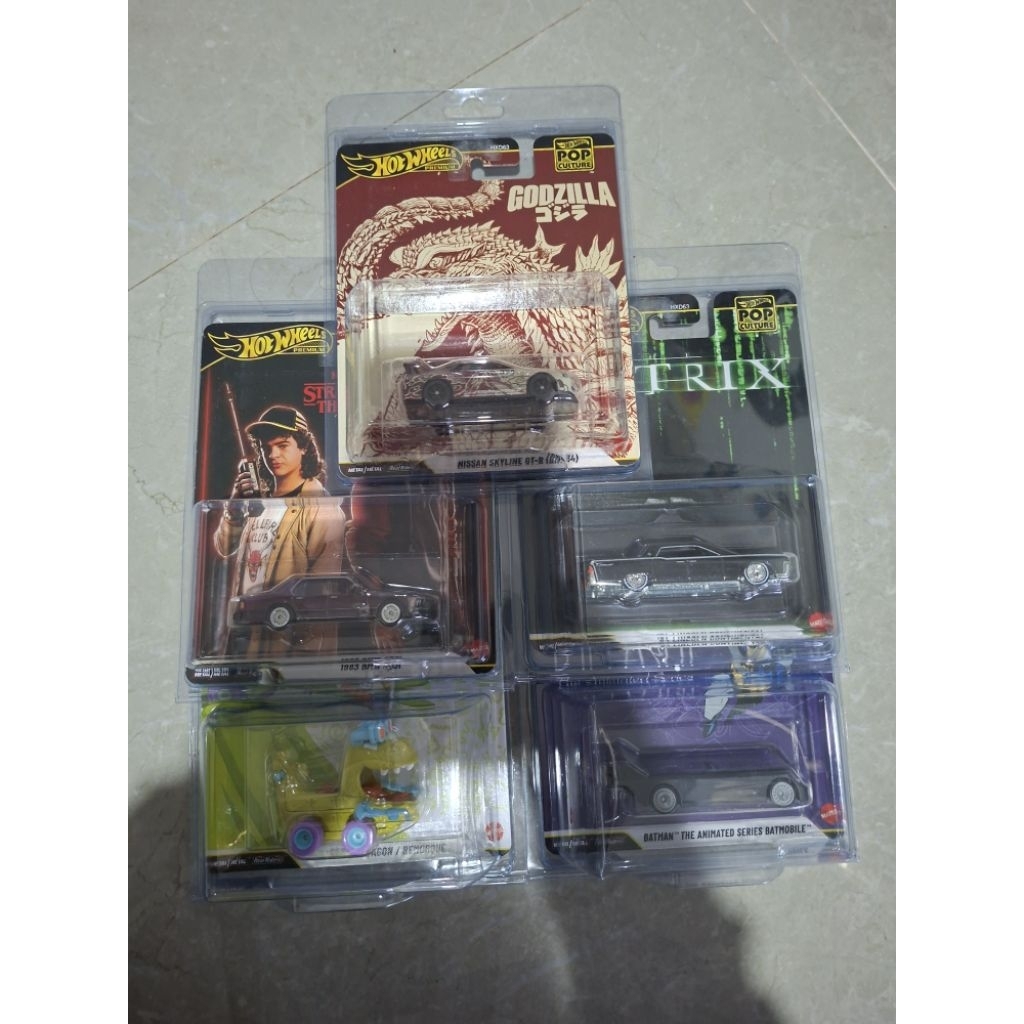 hotwheels premium pop culture set