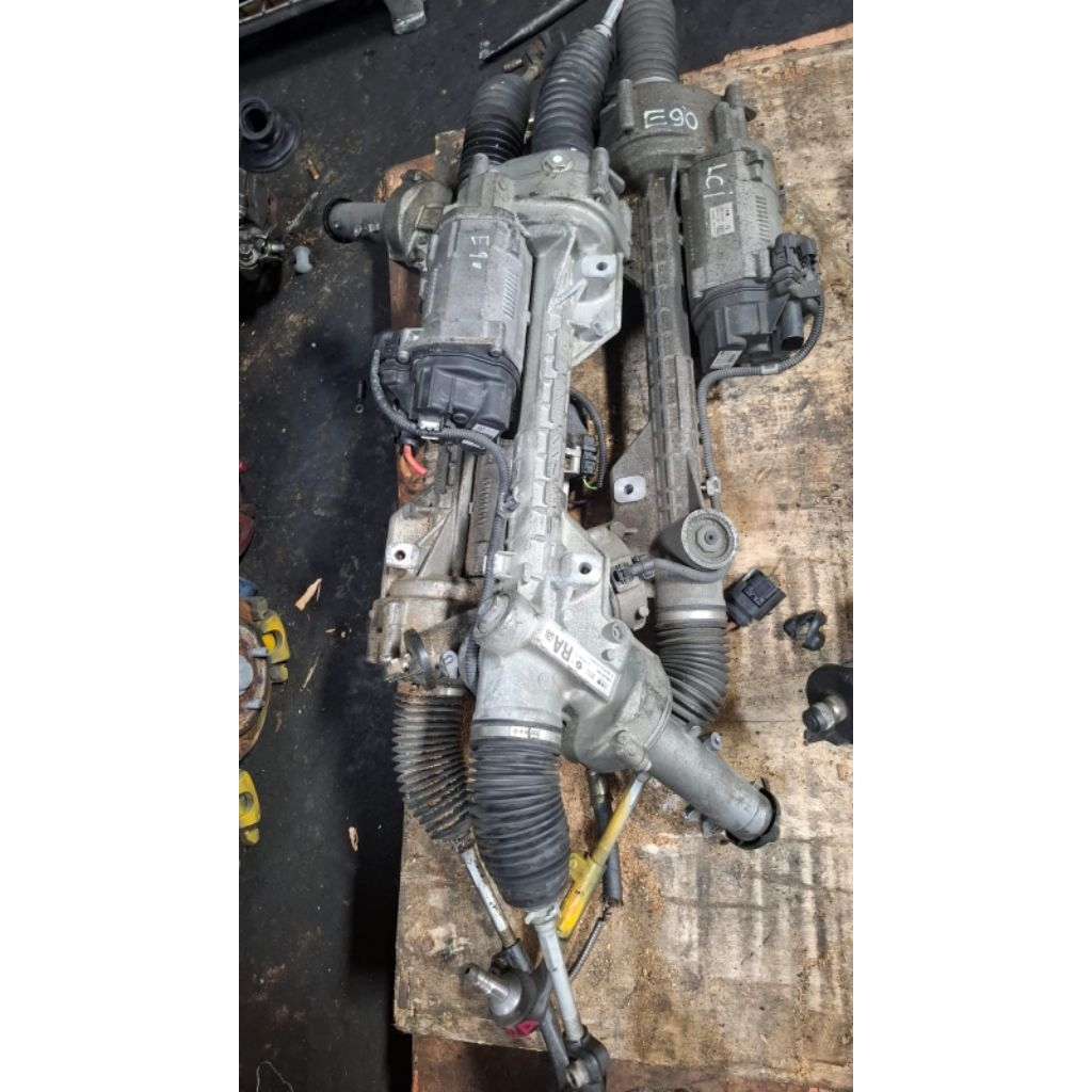REACK STEER EPS BMW E90 (ELECTRIC POWER STEERING) ORIGINAL JEPANG EX SINGAPORE MADE IN GERMANY