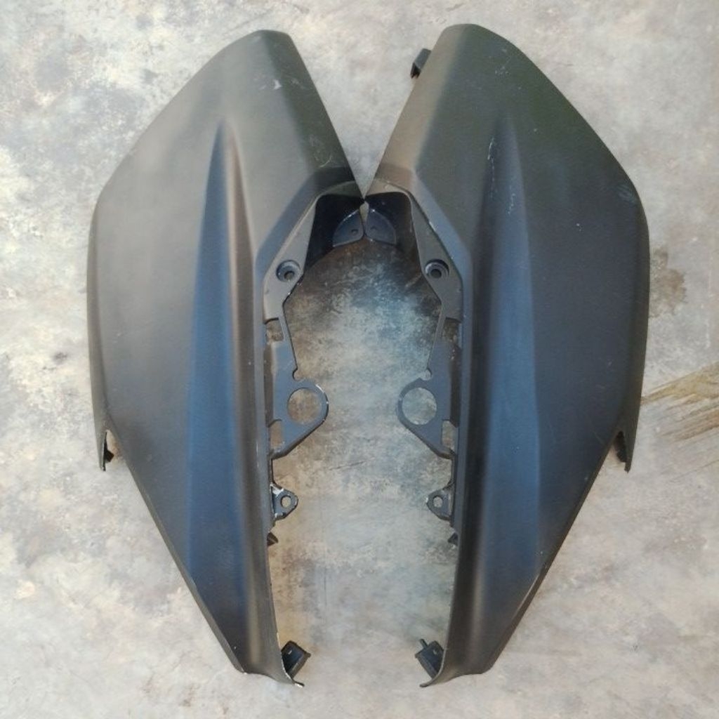 Sayap Body Bodi Cowling Tebeng Kap Cover Depan Kanan Kiri Nmax Old Hitam Metalik Original Yamaha Gen