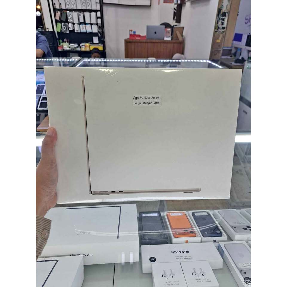 Macbook Air M5 13" Inch 16/1TB Starlight New Segel Box Garansi IBOX