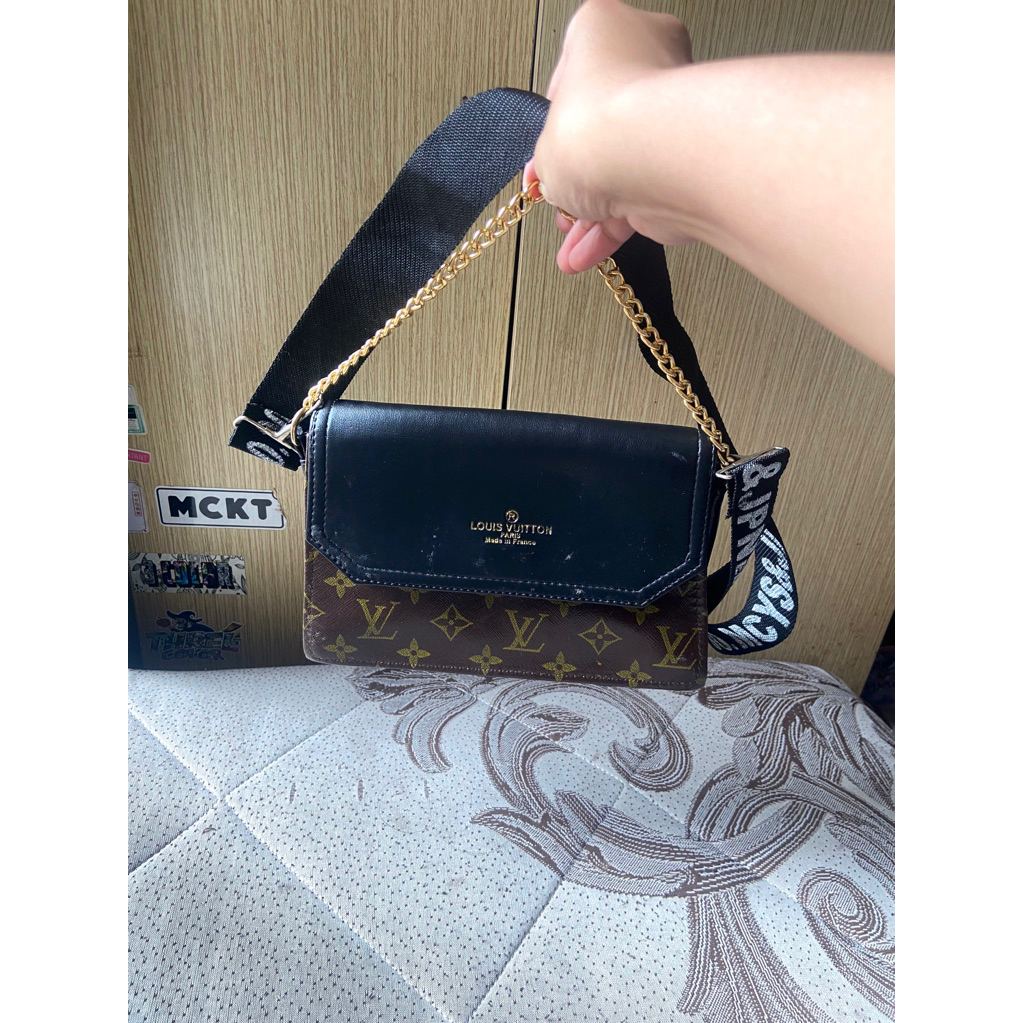 Prlvd Tas LV slempang hitam + admin