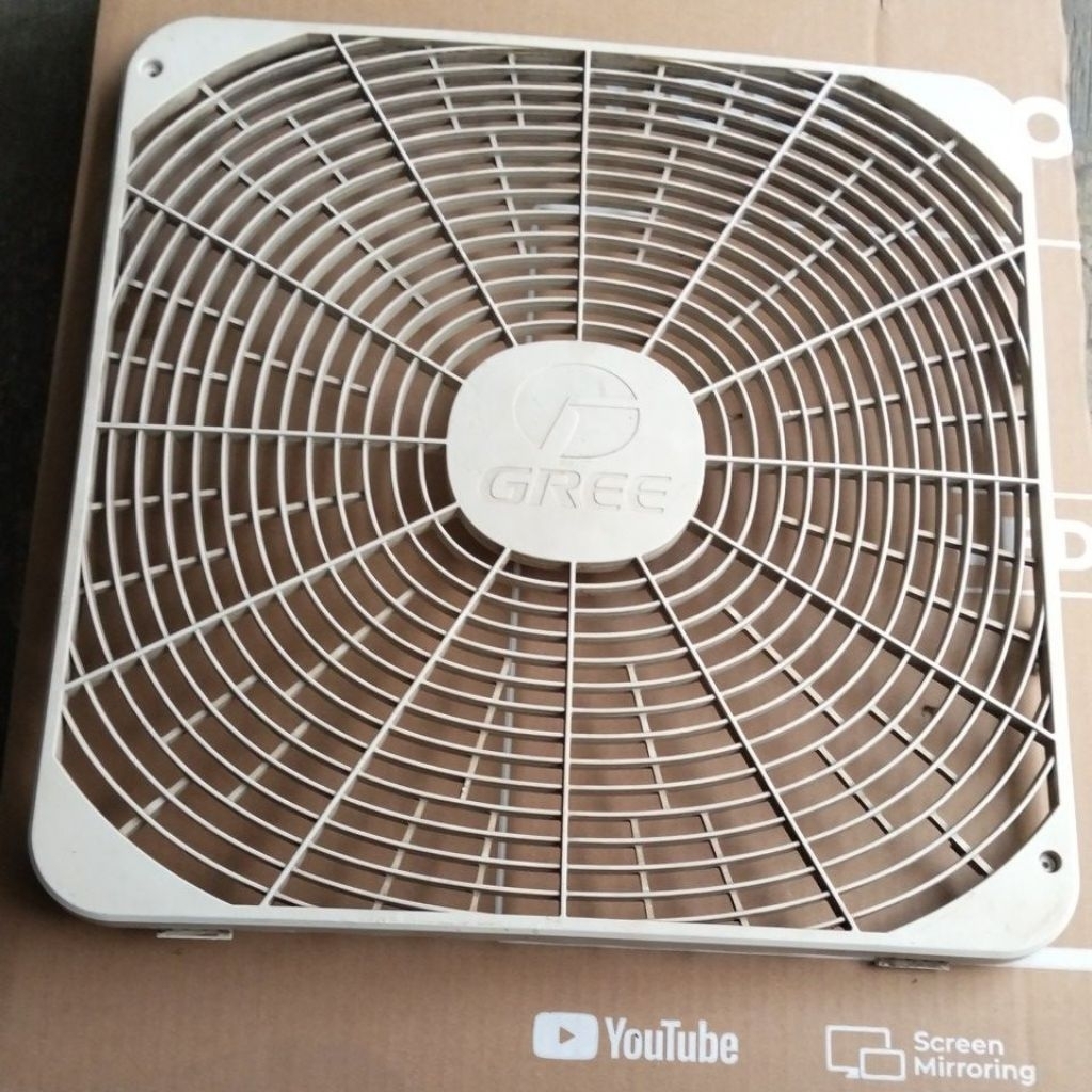 kisi kisi tutup outdoor AC GREE
