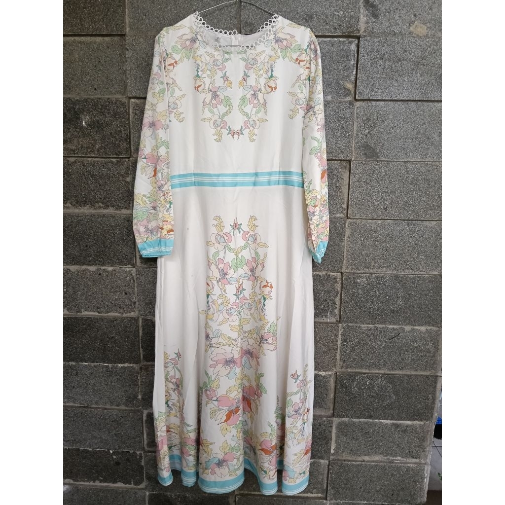 Dress putih muslimah preloved/ gamis wanita preloved warna putih