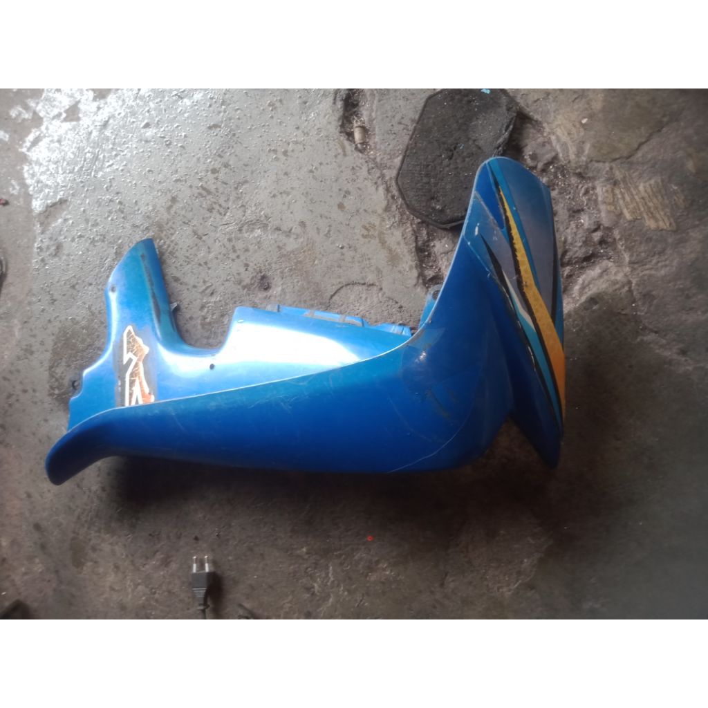 sayap sebelah kanan suzuki smash lama original