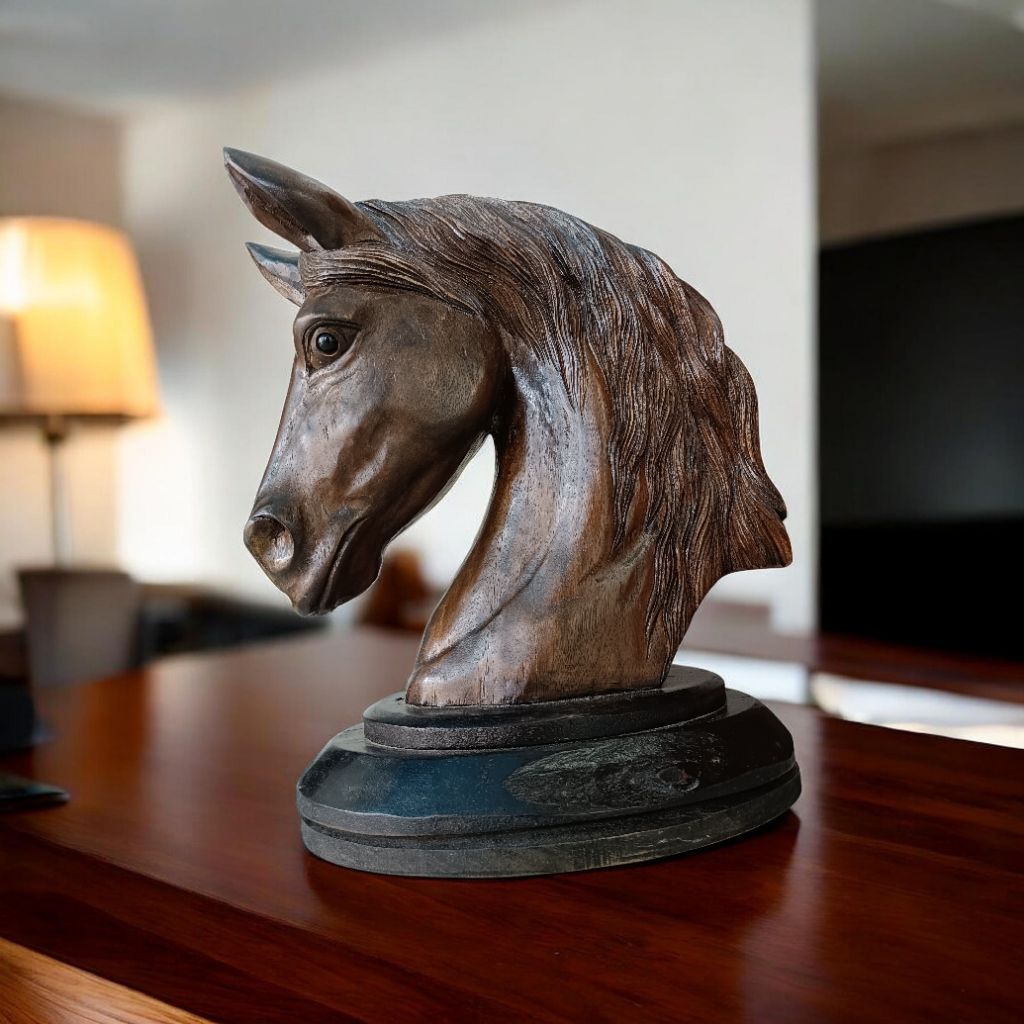 patung kuda hiasan meja