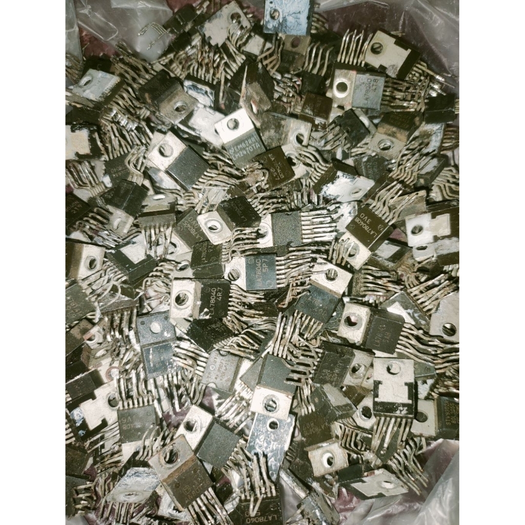 IC vertical kaki 7 type random cabutan