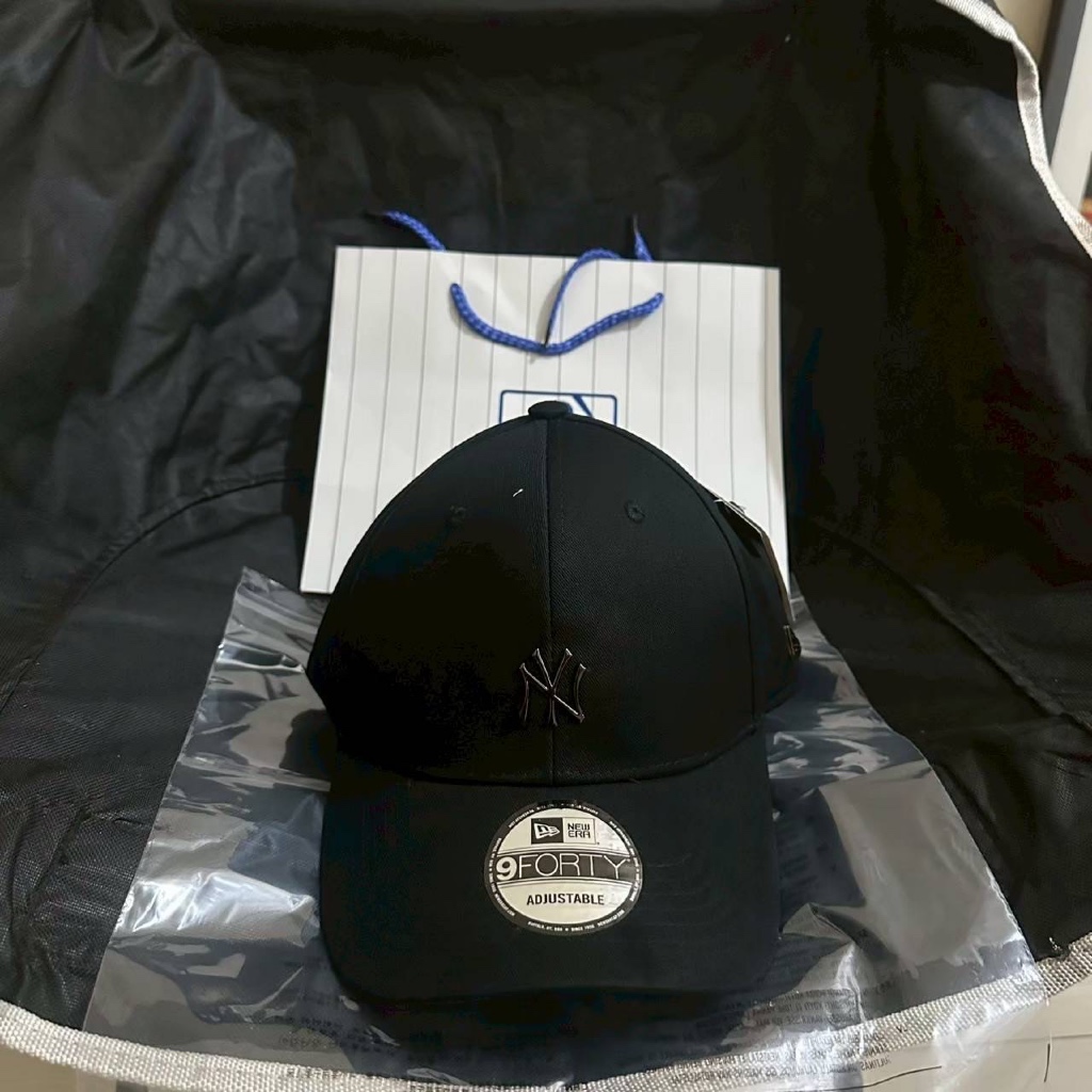 TOPI BASEBALL MLB NY METAL SILVER PLAT LOGO ORIGINAL BLACK CAPS / TOPI BEST SELLER BISA COD / FULL S