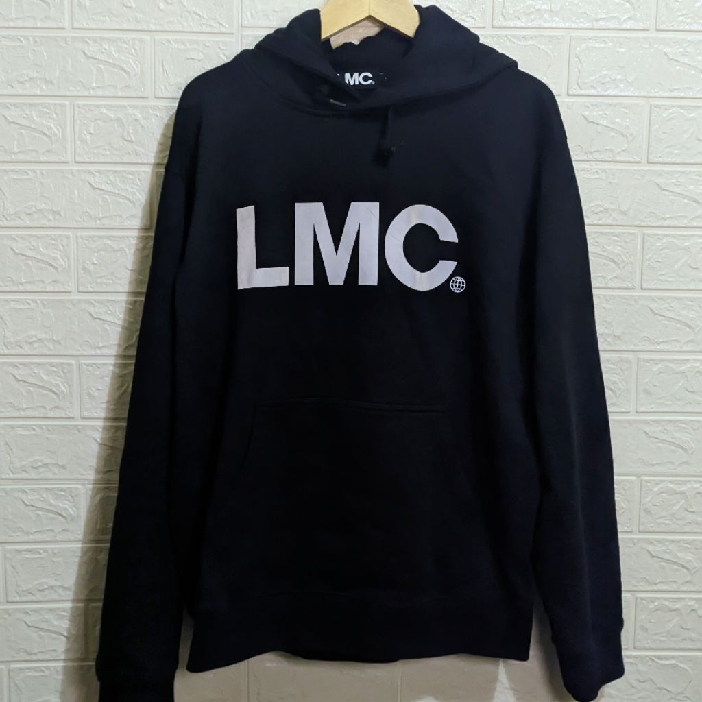 HOODIE LMC LOST MANAGEMENT CITIES HITAM BIG LOGO - REFLECTIVE
