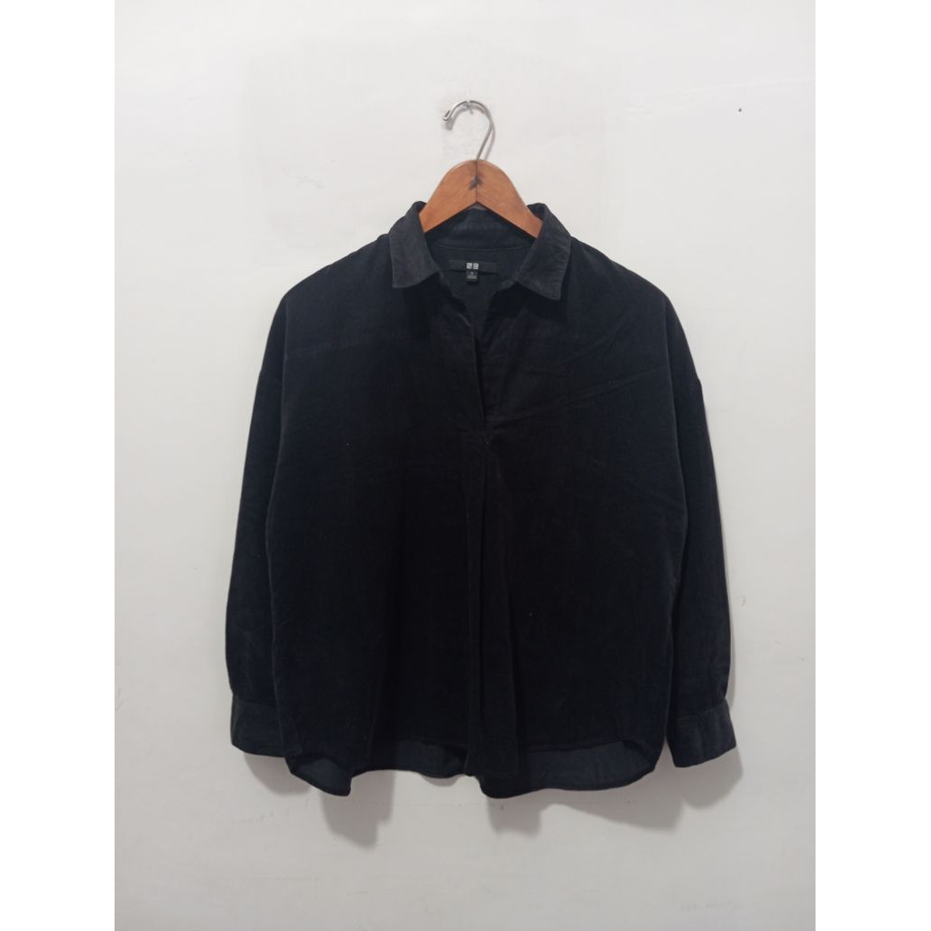 corduroy skipper blouse Uniqlo wanita