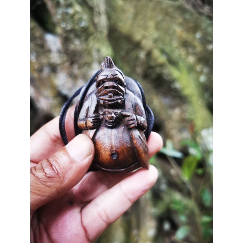 Kalung Liontin Semar Ukir – Kayu Kaboa Tua