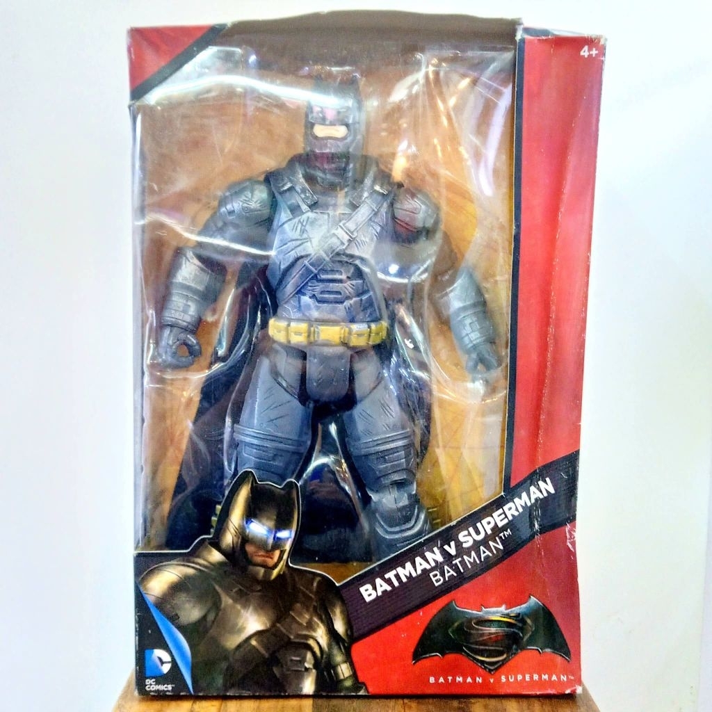 Mainan action figure batman armor DC Multiverse Mattel DC Multiverse Armored Batman 12” action figur