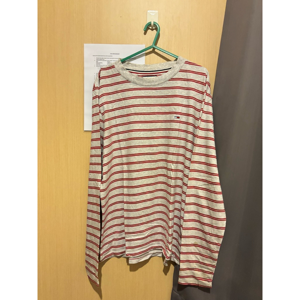 Tshirt Kaos Tommy Hilfiger