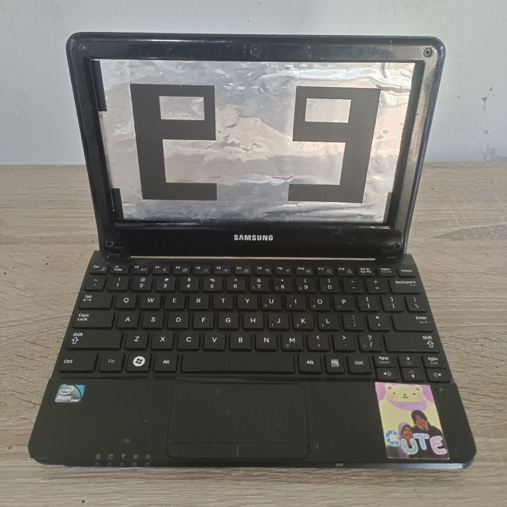Casing Case Casing Kesing Laptop Samsung NC108 NC110 NP NC108 NC108P Intel