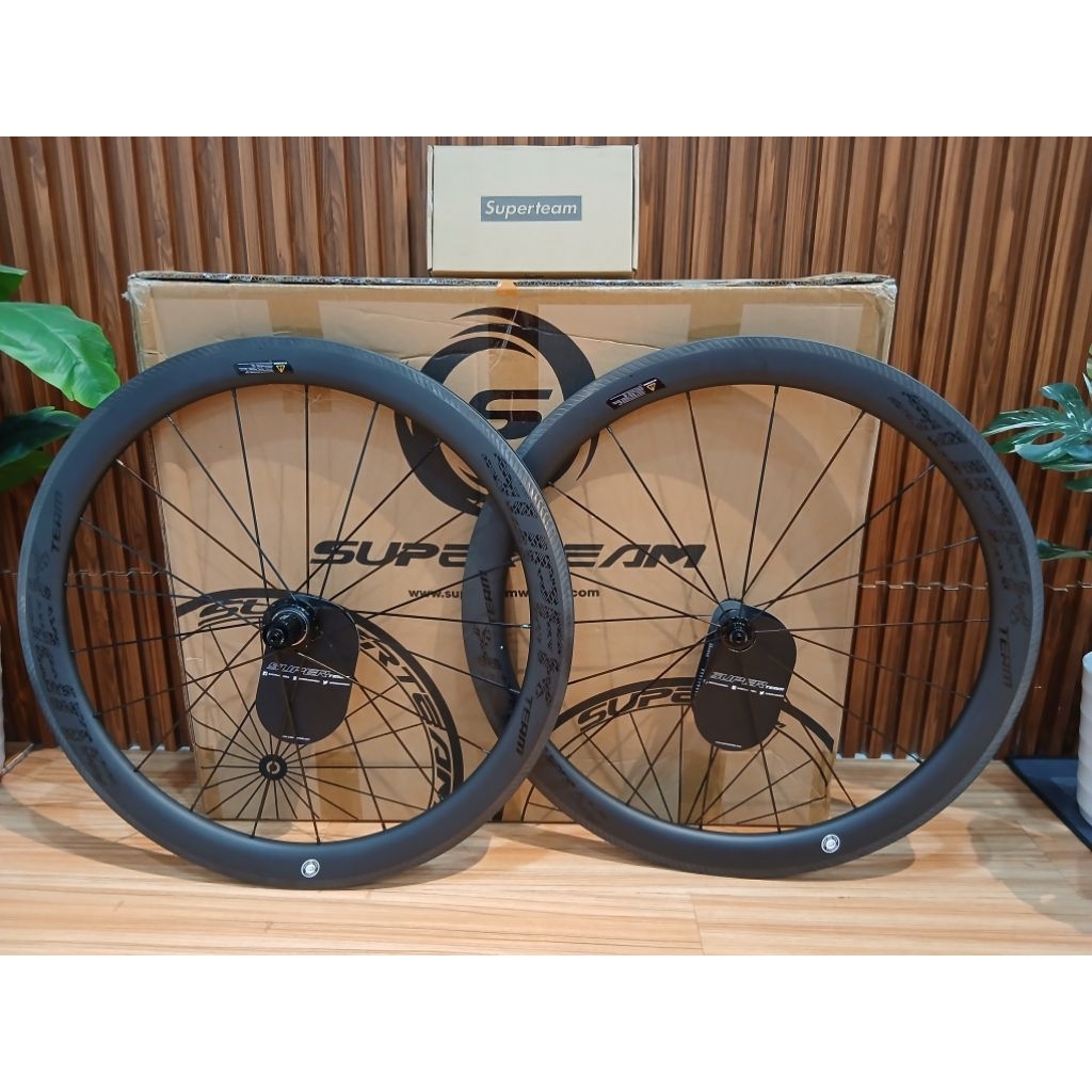 WHEELSET ROADBIKE SUPERTEAM 50MM RIMBRAKE CARBON BARU NEW BRAKELINE BASALT NEW HUB R13
