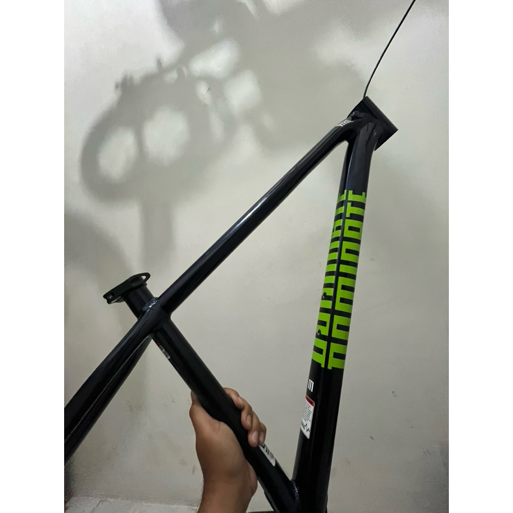 Frame Dominate AXC 2 Comp R
