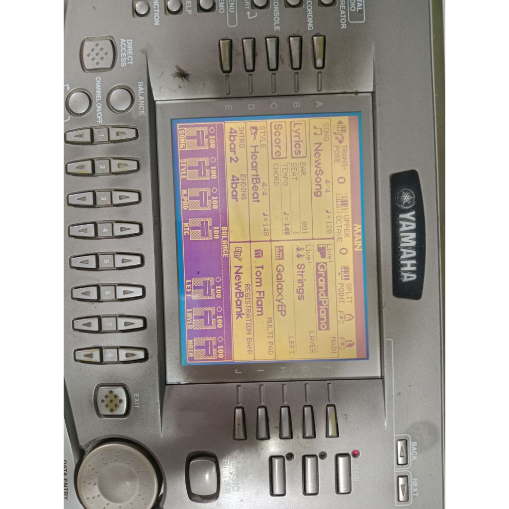 Layar LCD Keyboard Yamaha PSR-2000/2100 Kondisi masih cantik