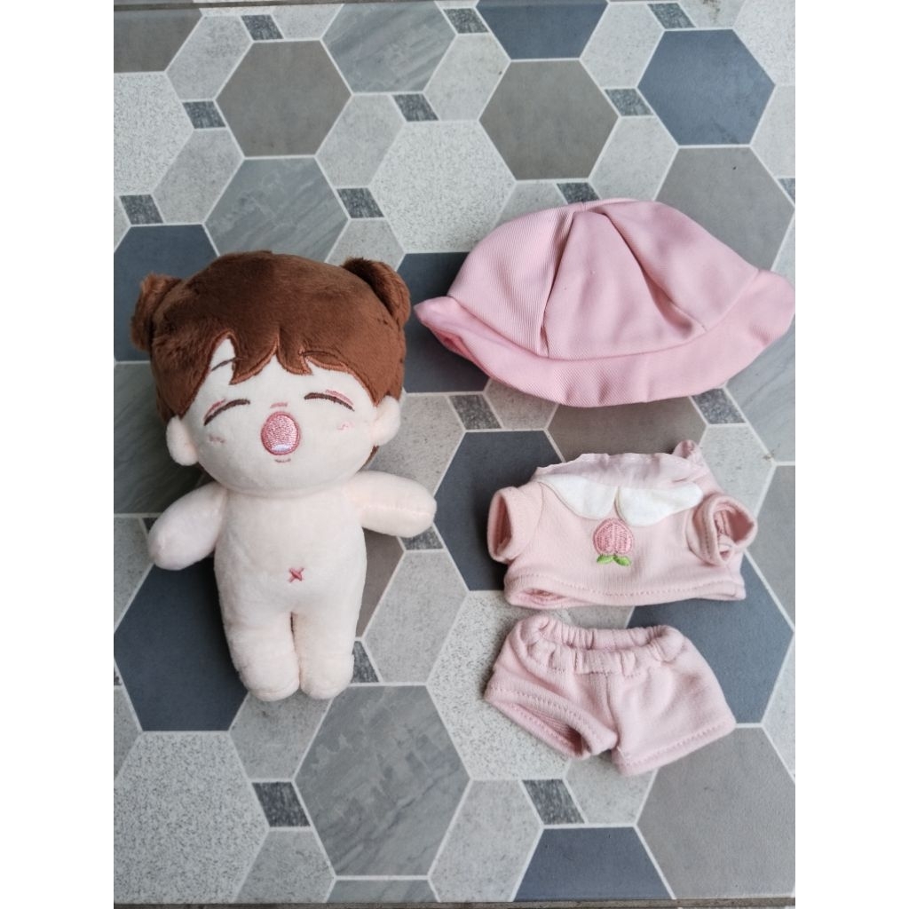 READY STOCK Exo Kai DO doll