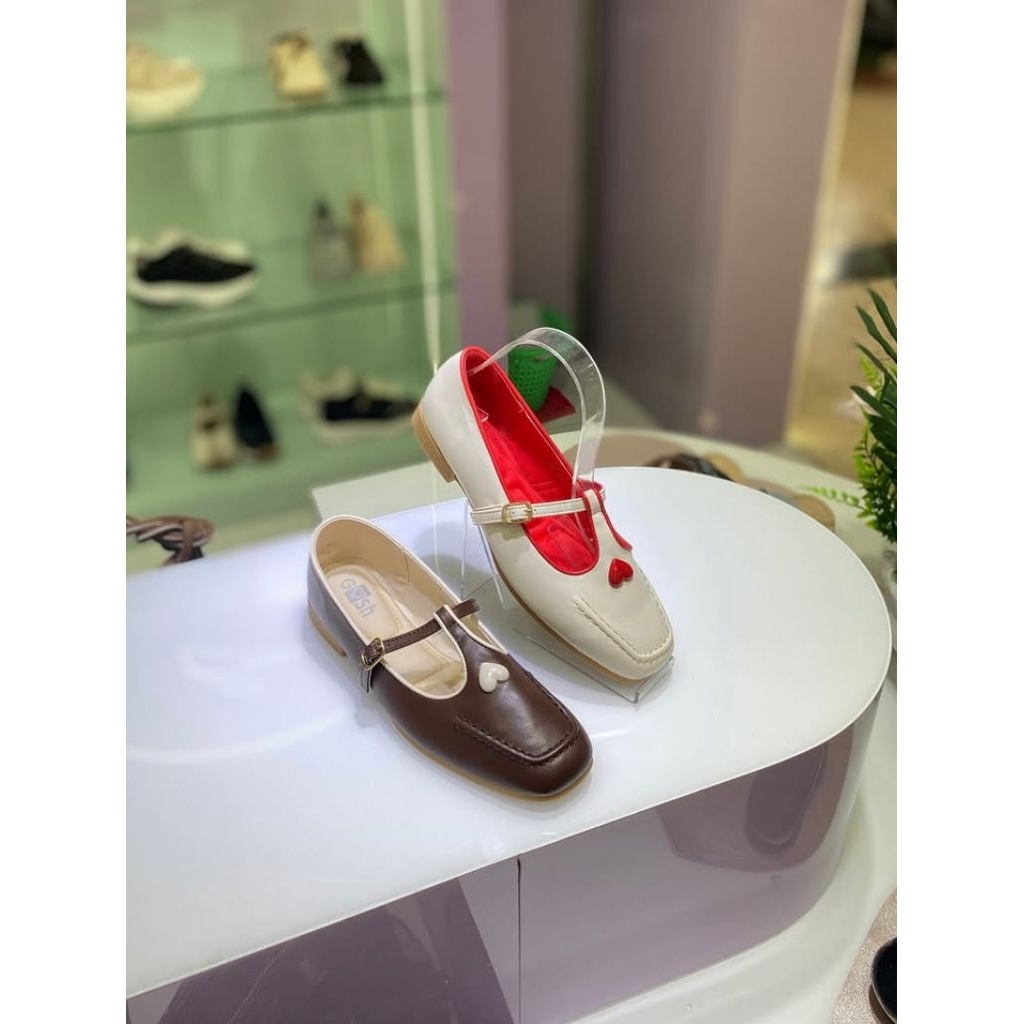 Ready GOSH art 700 flatshoes