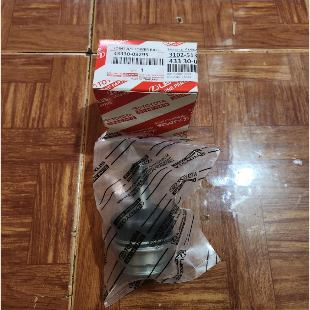 ball joint bawah toyota innova fortuner hilux asli