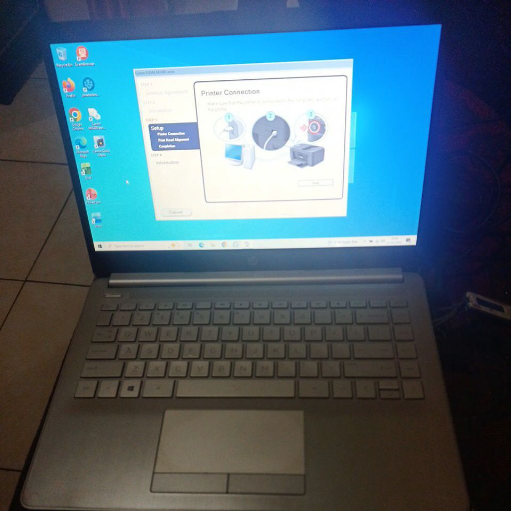 Leptop HP 14s AMD Radeon R5