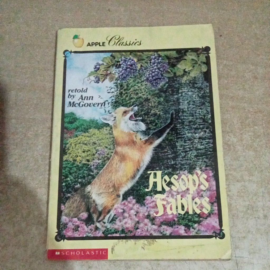 Buku anak APPLE Classics Aesop's Fables