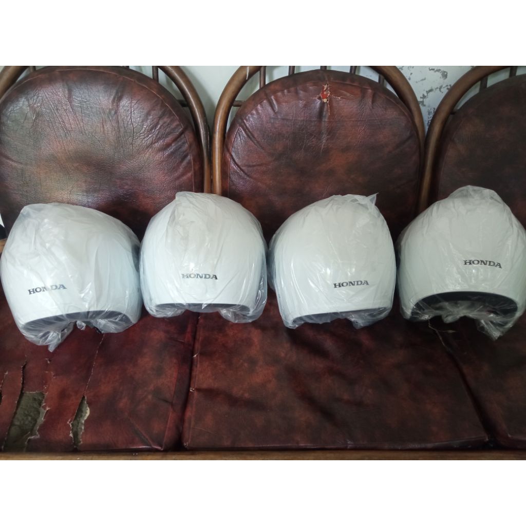 HELM SCOOPY PUTIH langka