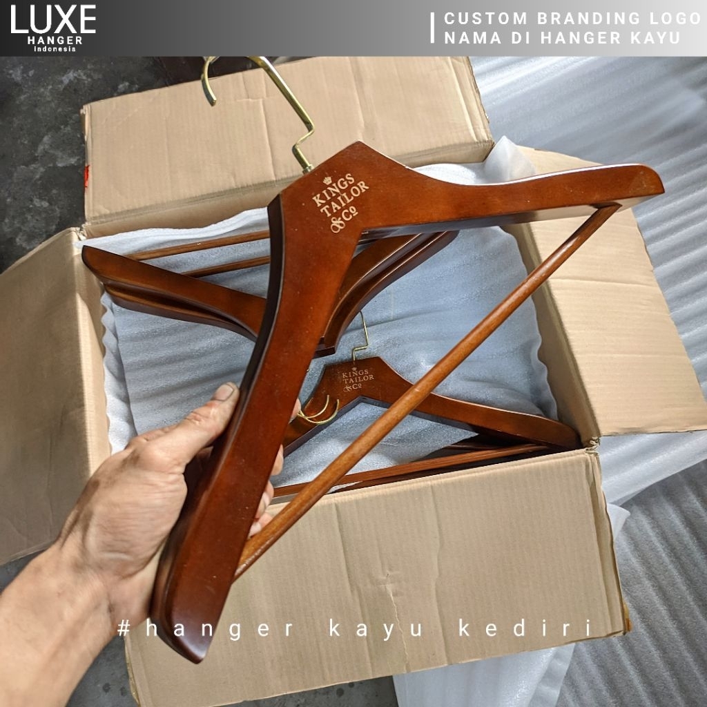 BRANDING LOGO - hanger kayu jasko bahu tebal