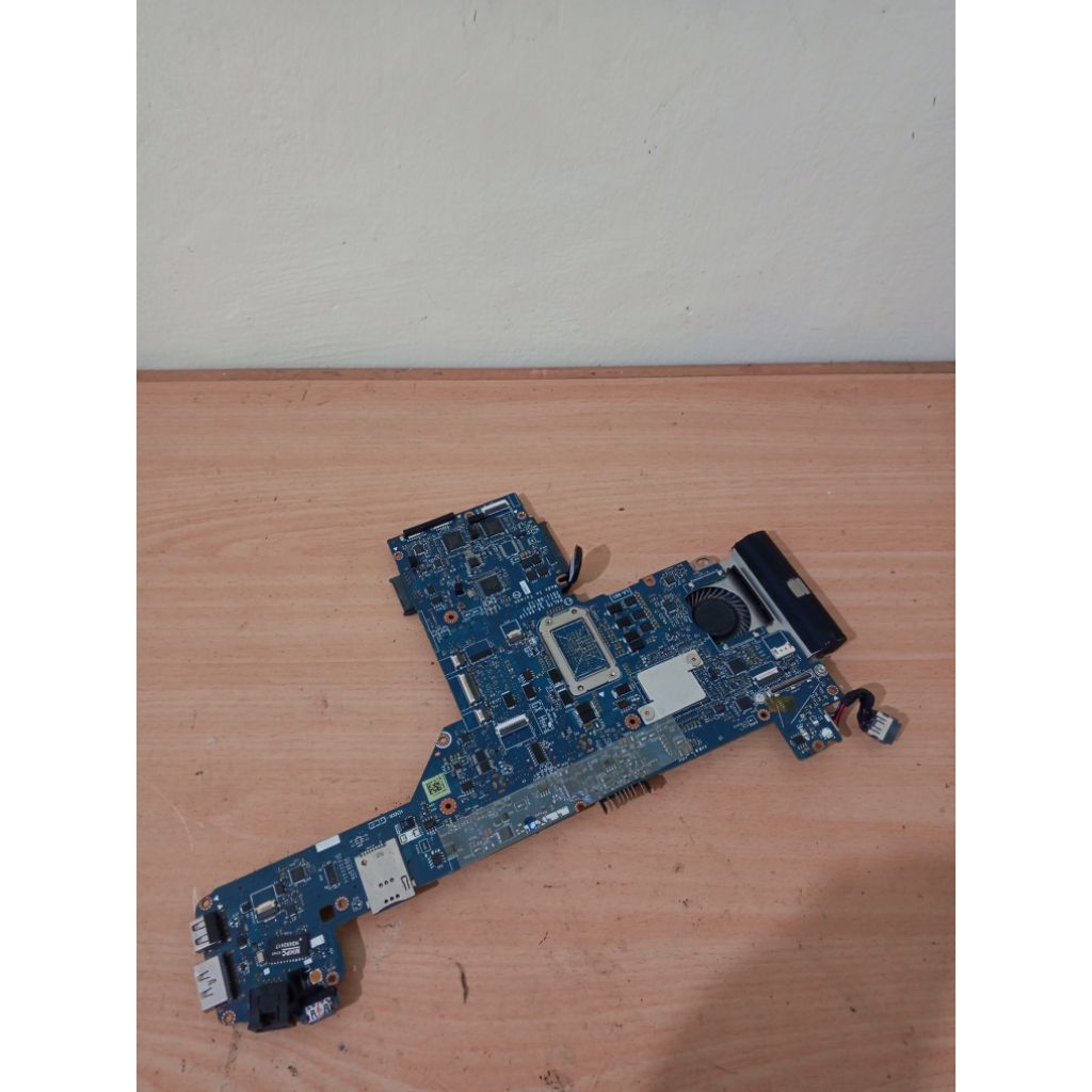 mobo normal laptop dell Inspiron e6320