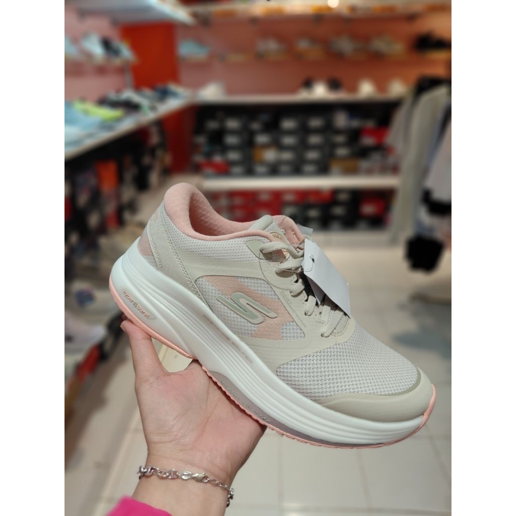 SKECHERS GO WALK DISTANCE WALKER SAYDE