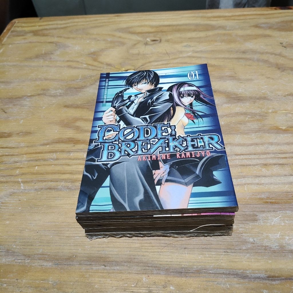 Komik Code Breaker Varian