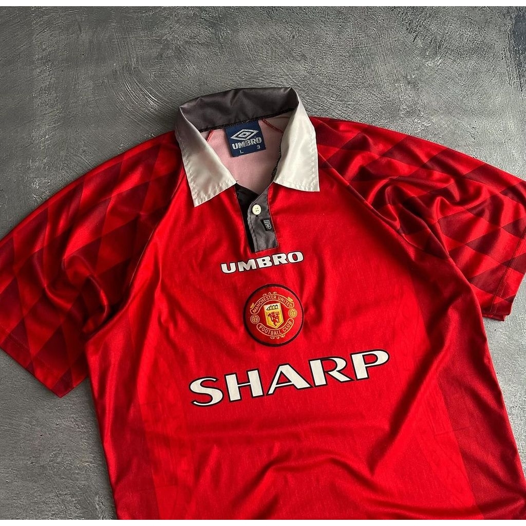 Umbro Jersey Sepak Bola Manchester United Sharp Merah Vintage Kualitas Premium