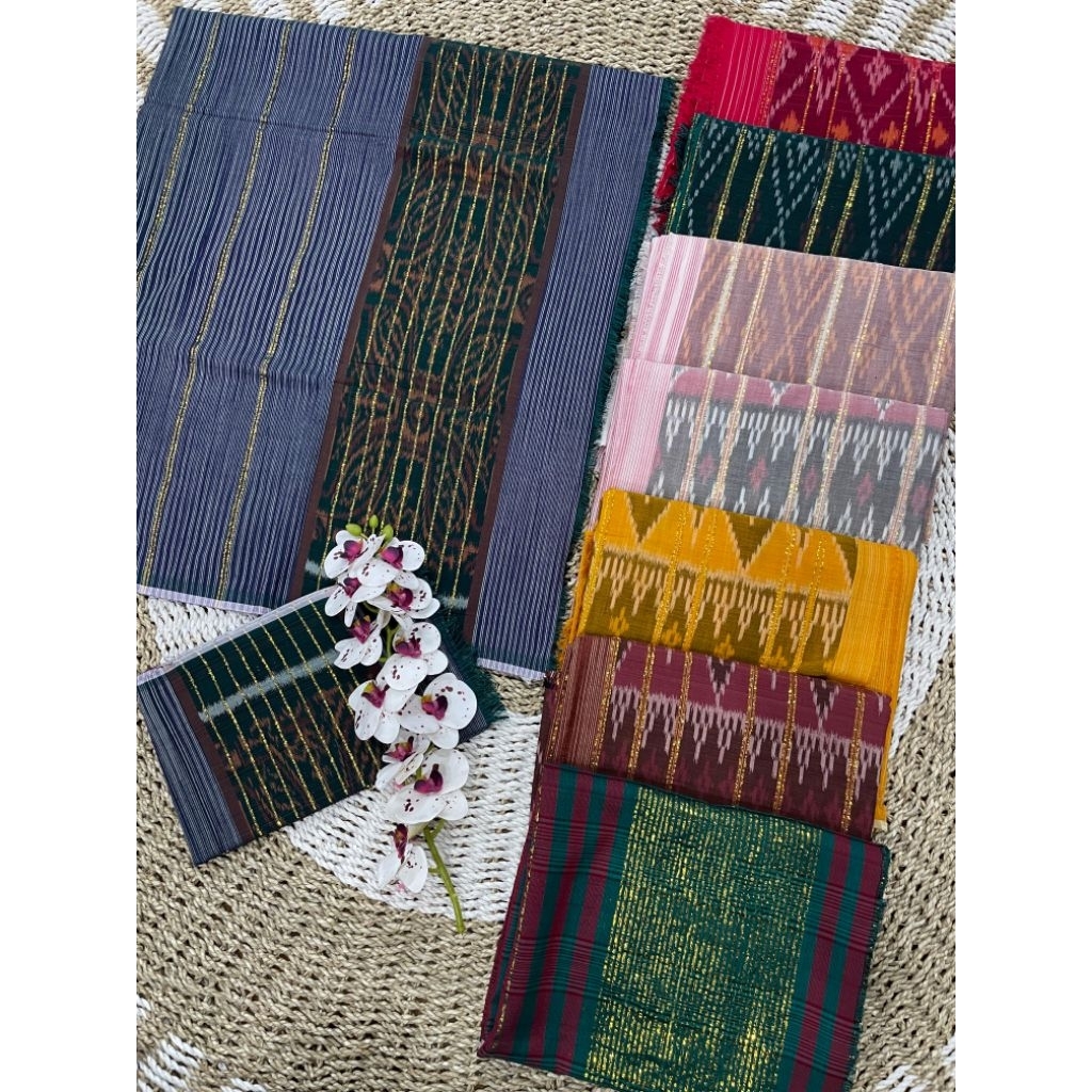 Kamben Endek Tenun Tradisional Bali Motif Sekordi Klasik - Set Selendang Benang Emas Premium