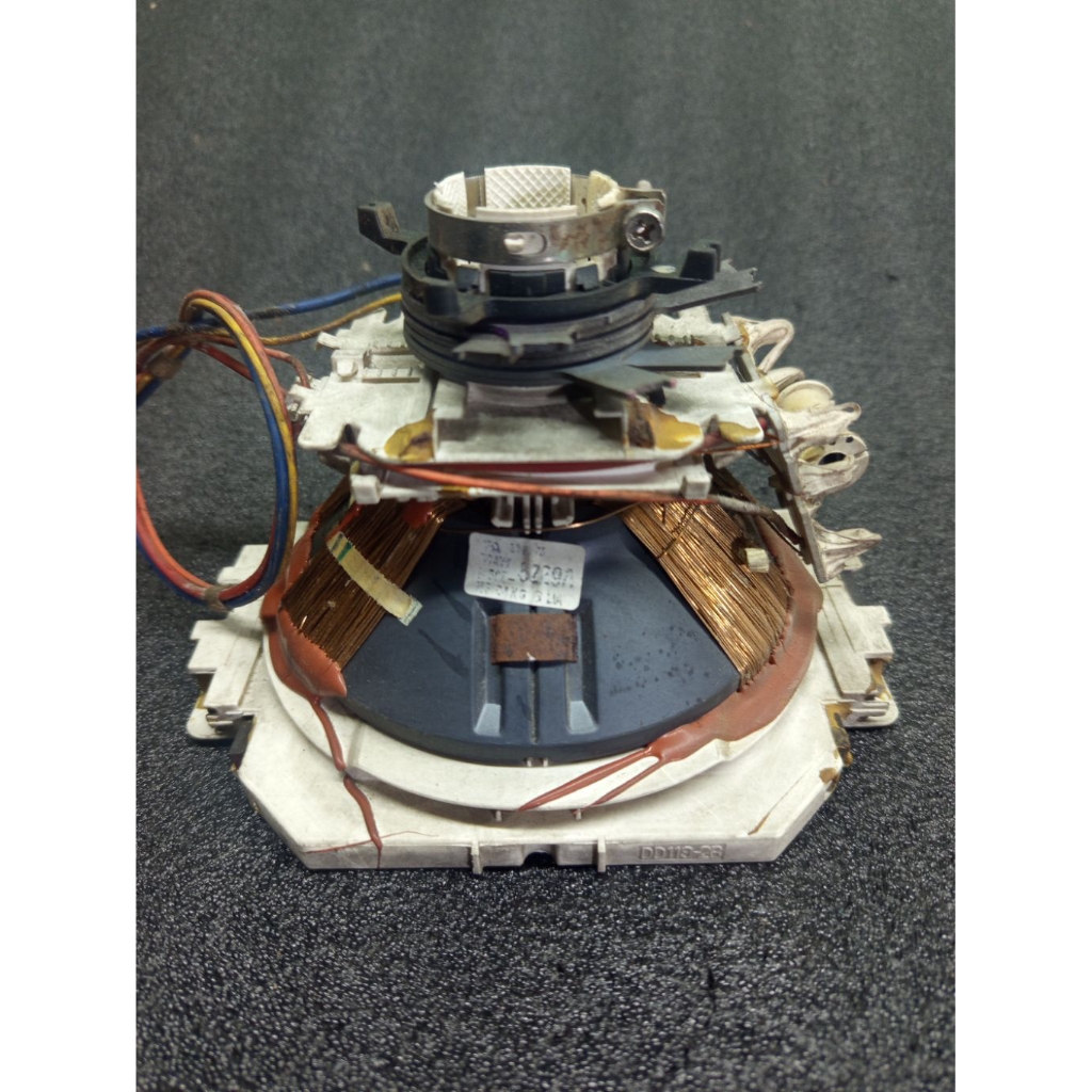 YOKE/DEFLEKSI TV  LG U SLIM 21" ORIGINAL