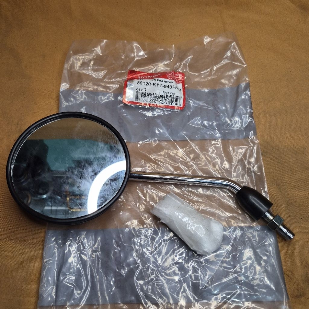 Spion Mirror Kiri Hitam Honda Scoopy Karburator Scoopy Fi Original AHM 88120-KYT-940FMB