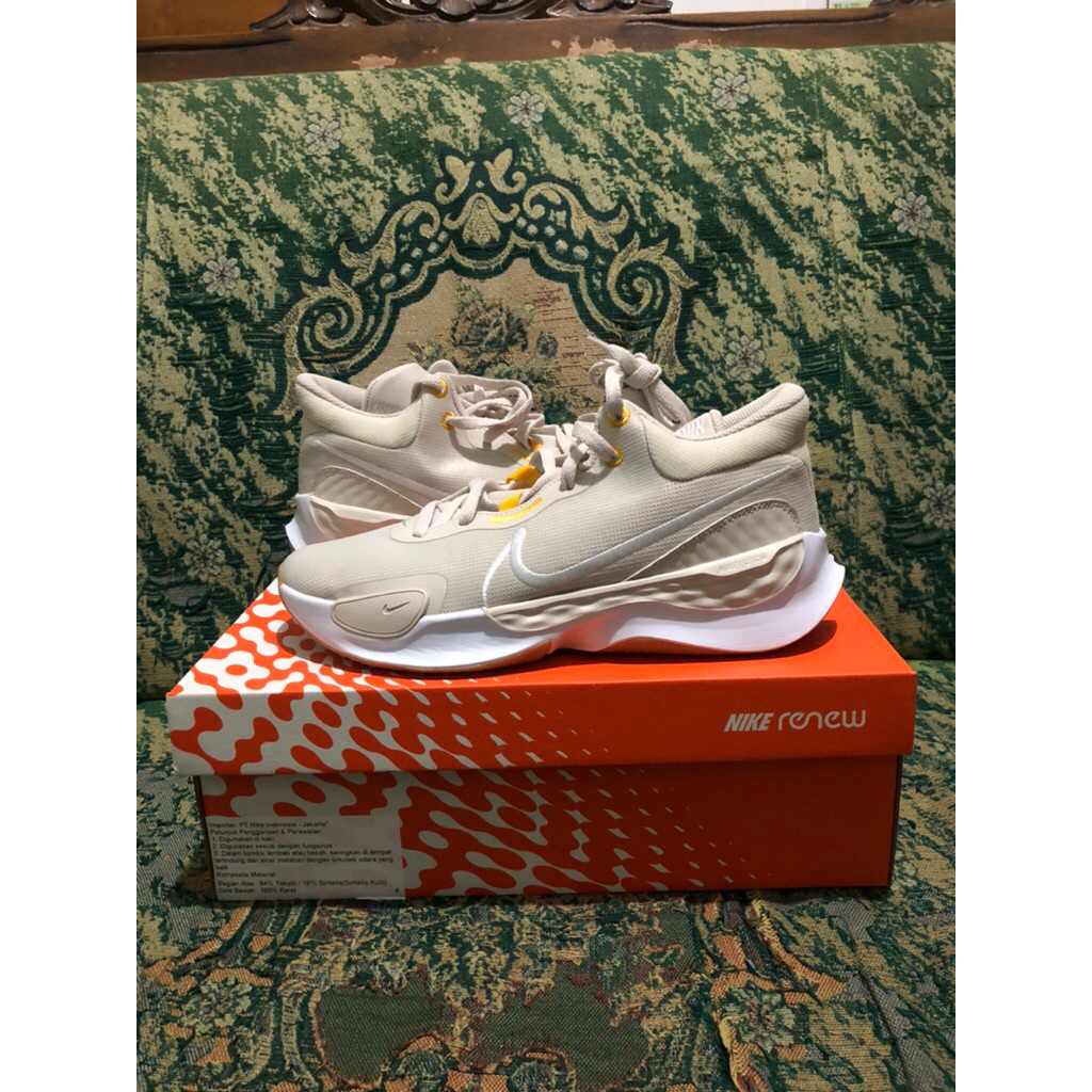 sepatu nike renew elevate 3 basket/voli size 44 BNIB