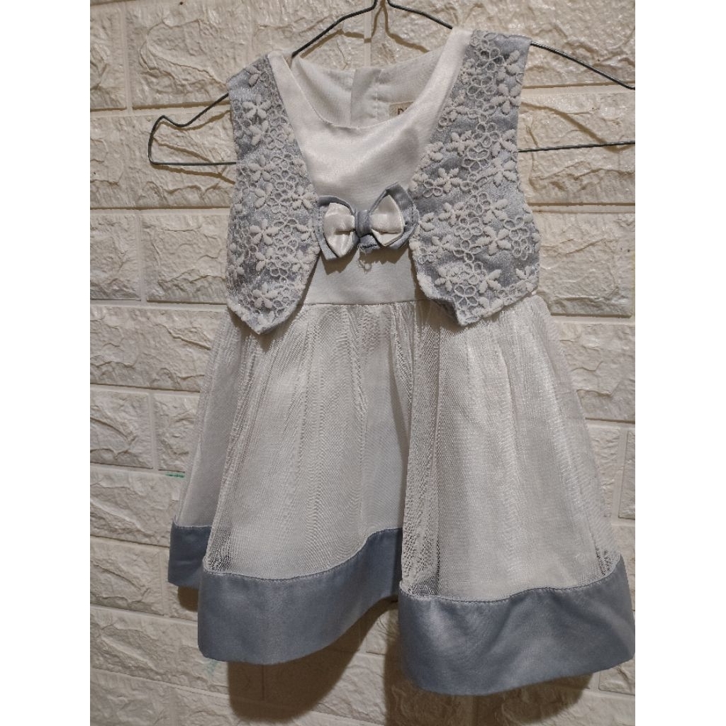 Preloved Dialogue baby dress