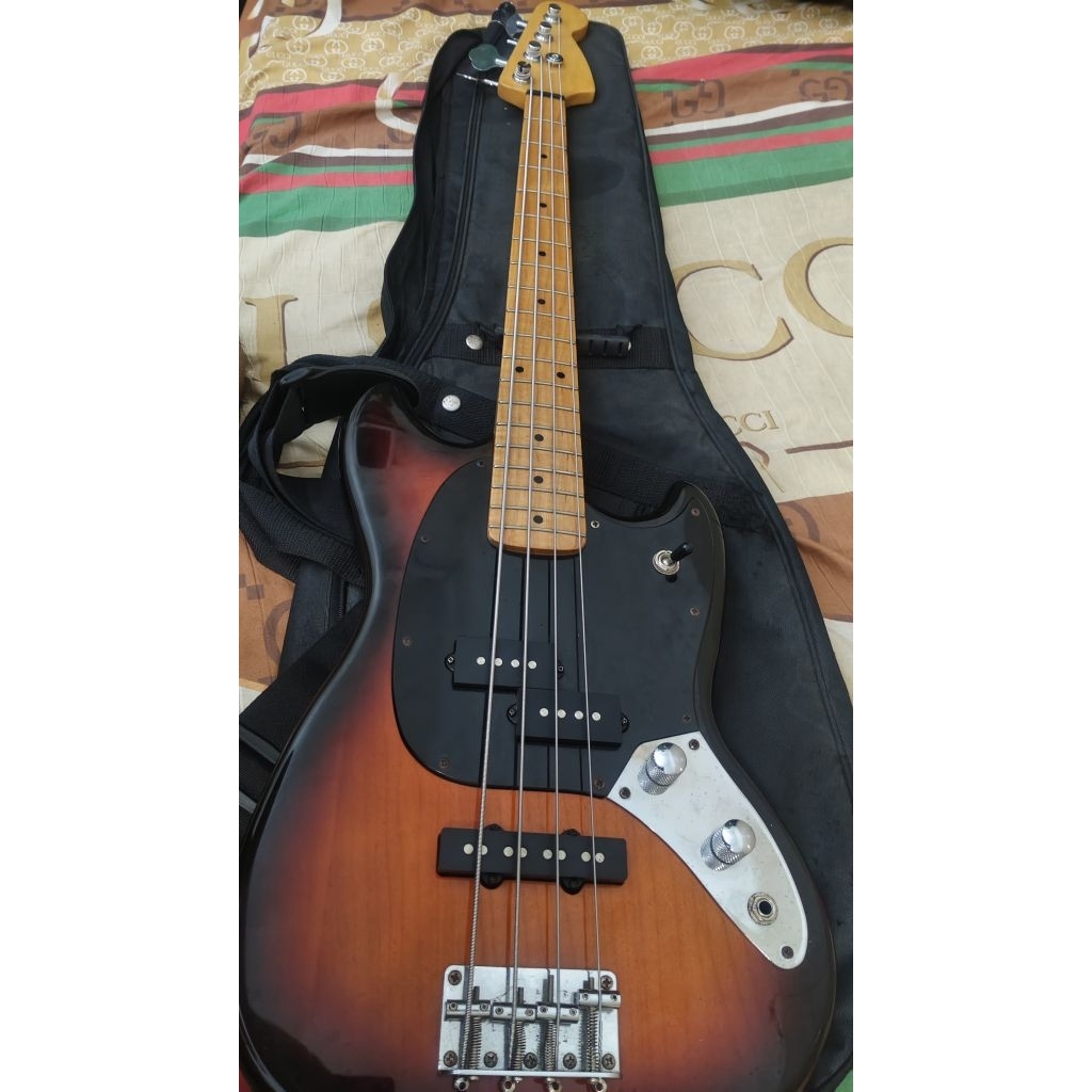 Bass Short Scale