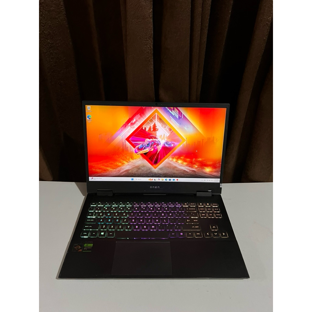 Laptop Gaming Powerfull HP Omen 15-en0xxx Ryzen 7 8gb/512gb Nvidia RTX 2060 6GB FULLSET TERMURAH