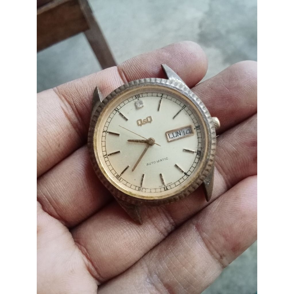 Jam tangan automatic Q&Q mati bahan