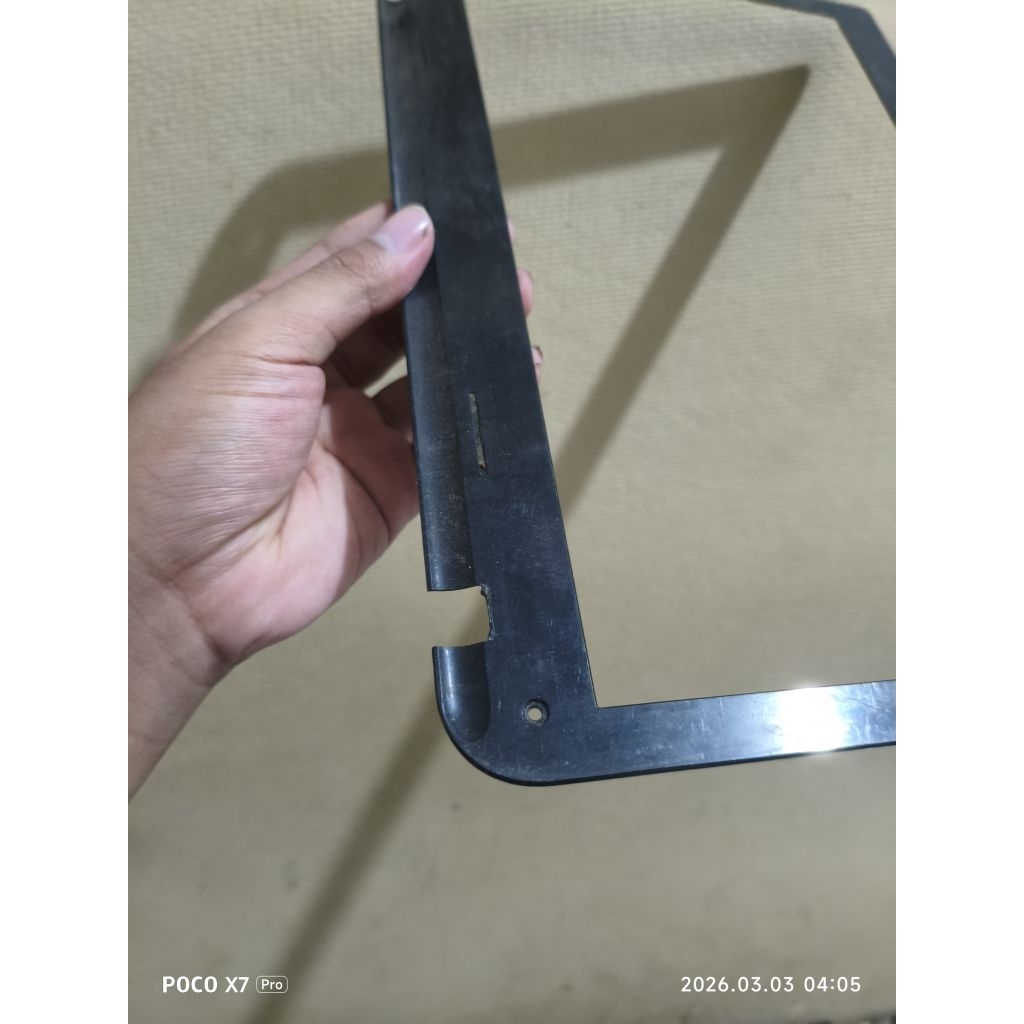 frame lcd depan Toshiba c40 a ori