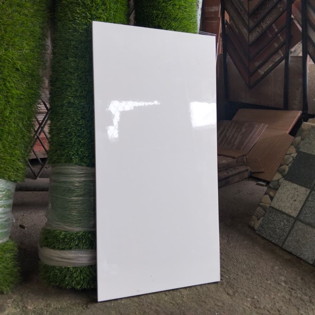 Keramik 30x60 cutting body granit putih polos (glossy)/ keramik kilap