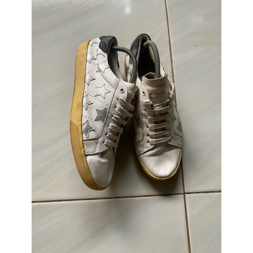 sepatu saint laurent