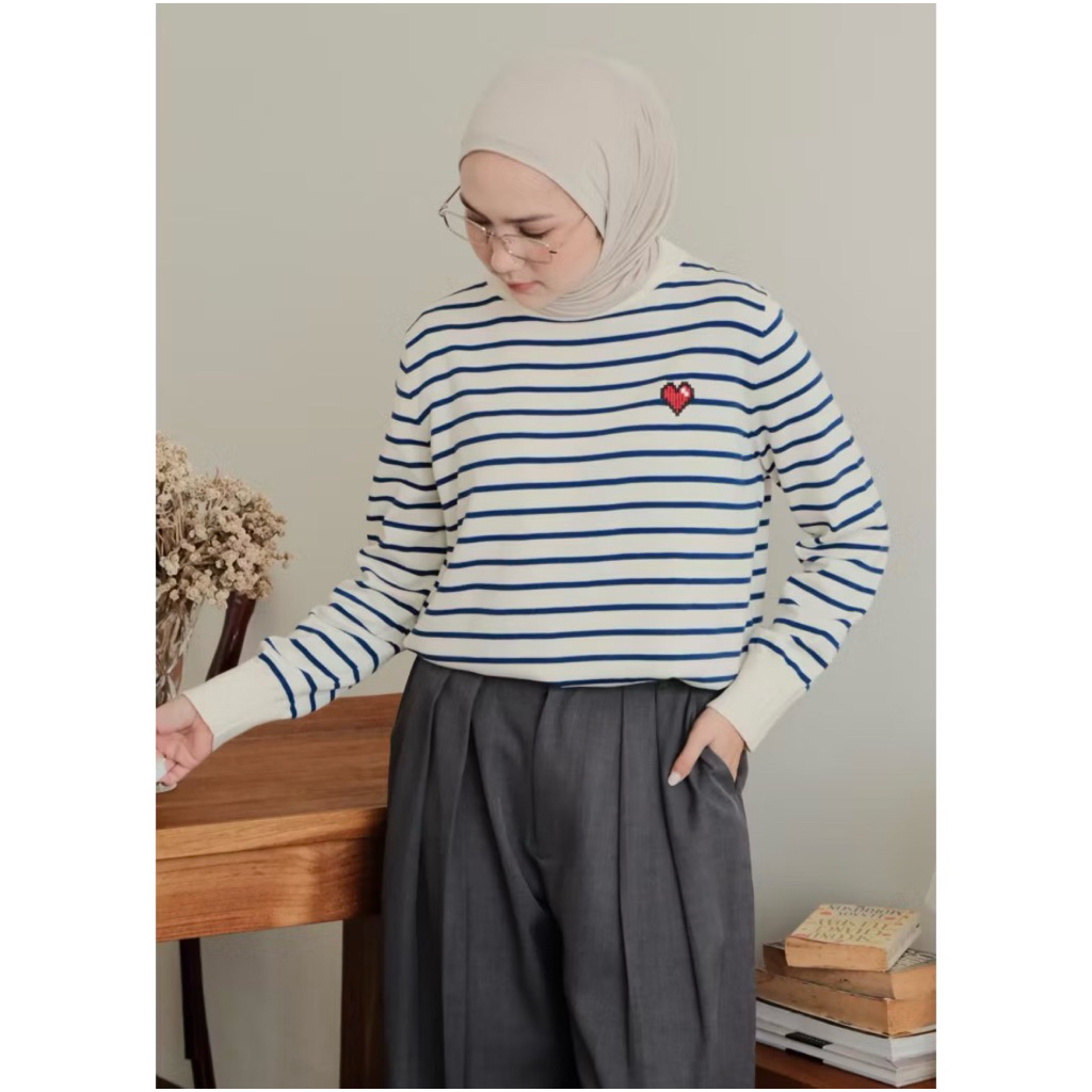 Nueta sweater preloved