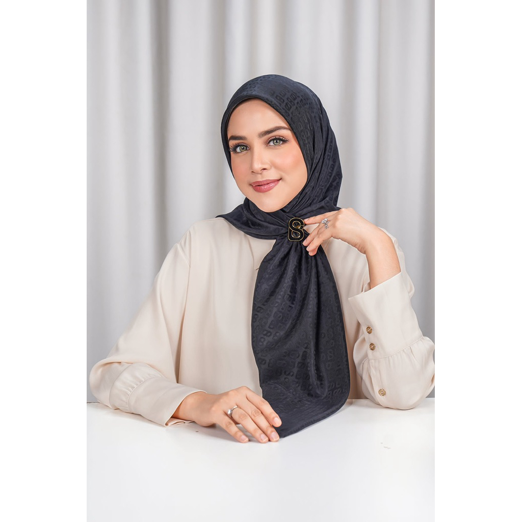 everyday tapis embossed hitam scarf buttonscarves ( meteorite, jetblack, Pirate black, Black onyx)