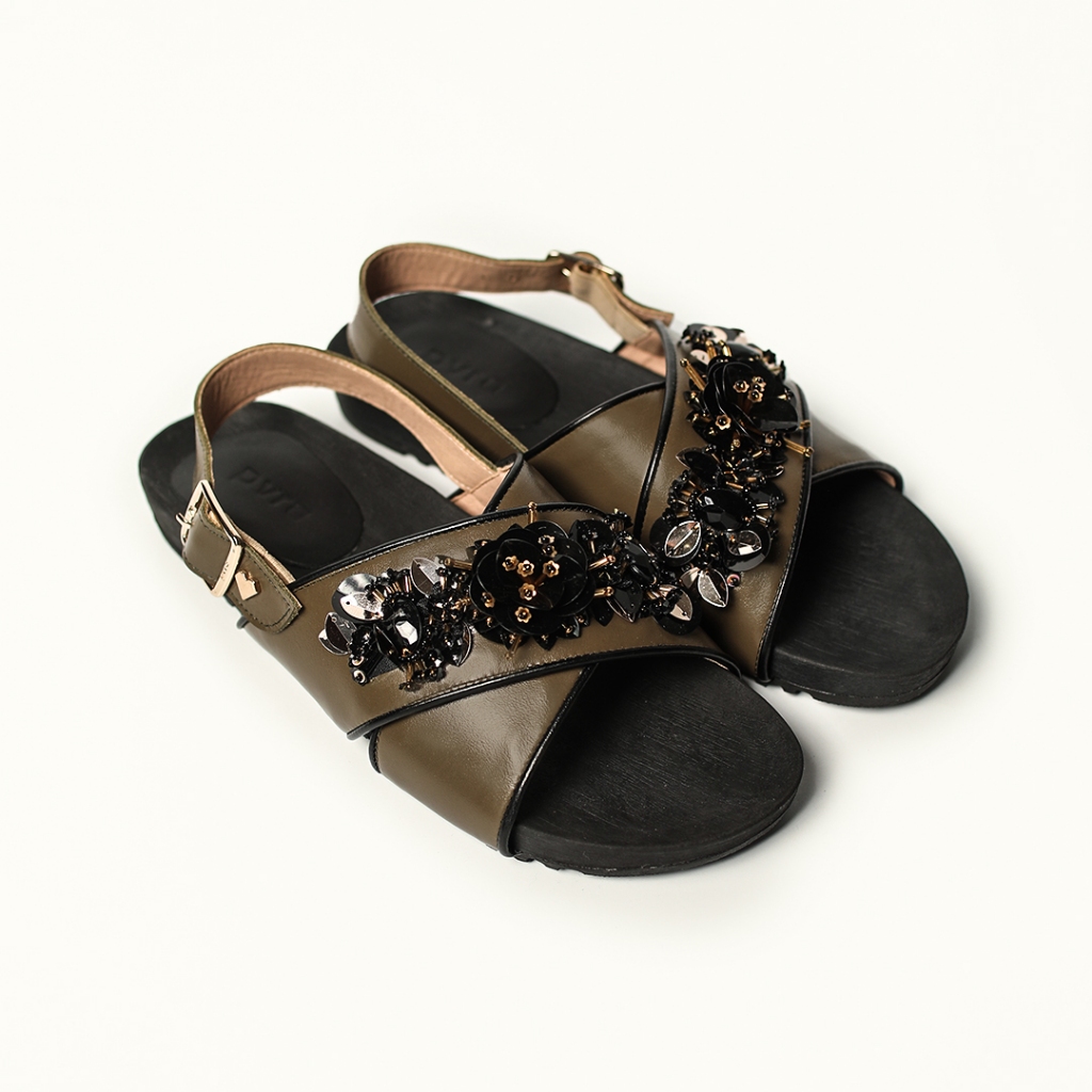 PVRA Sandal Wanita Cavvami Pine Black