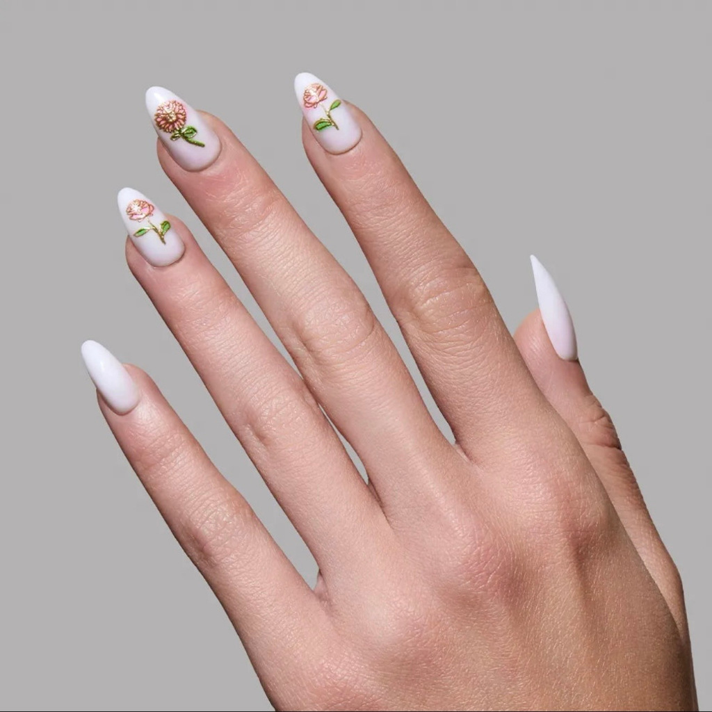 KUKU PALSU GLAMNETIC PRESS ON NAILS in FLORAL GLOW